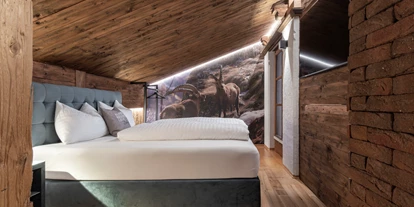 Hüttendorf - Pfunds - Schlafzimmer - Chalet Laudegg