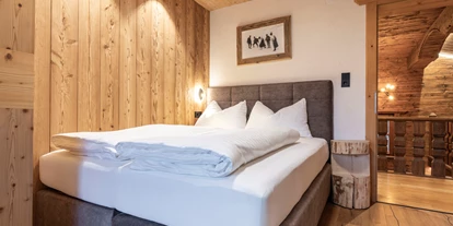 Hüttendorf - Pfunds - Schlafzimmer - Chalet Laudegg