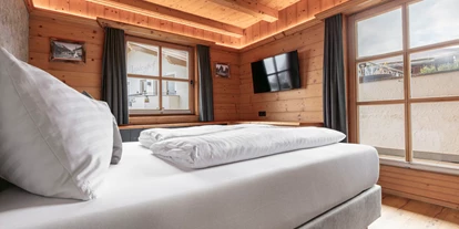 Hüttendorf - Pfunds - Schlafzimmer - Chalet Laudegg