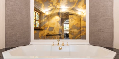 Hüttendorf - Pfunds - Badewanne - Chalet Laudegg