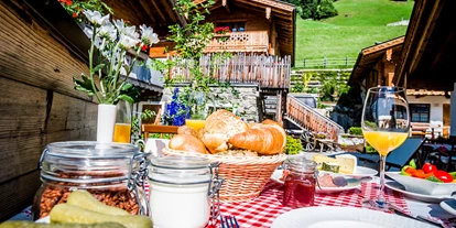 Hüttendorf - Fügenberg - Frühstücken wie ein Kaiser - Alpendorf Anno Dazumal