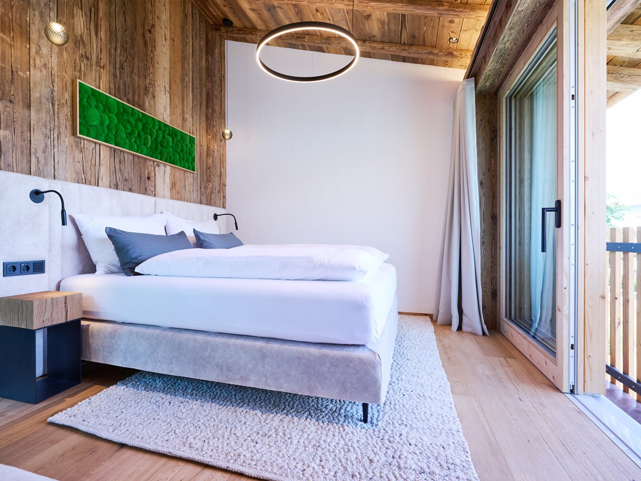 5-Sterne Luxus Ziegelberg Chalets  Hütten im Detail Schlafzimmer "Chalet Schlossblick"