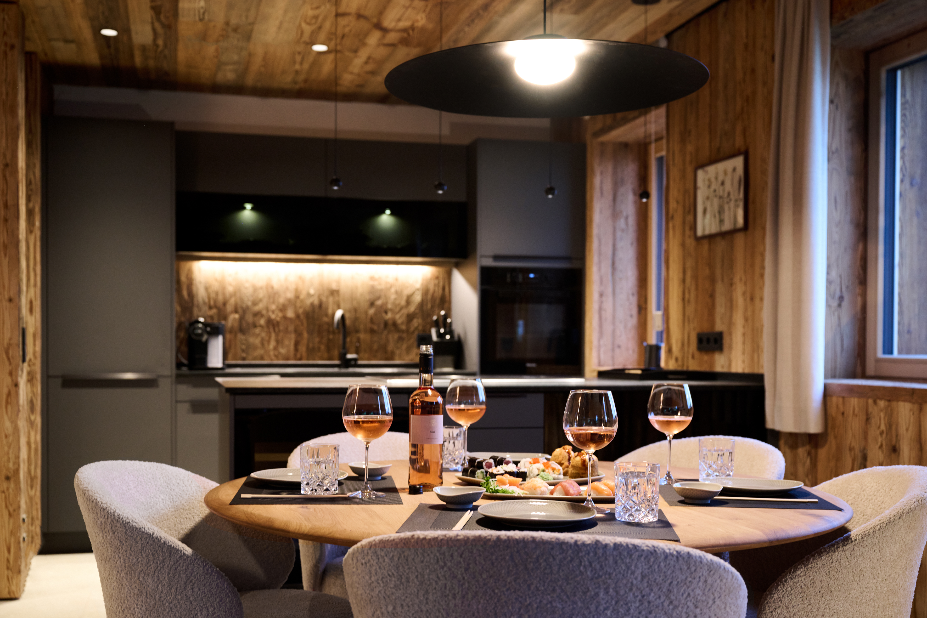 Chalet: Esstisch für 5 Personen - Luxus Chalet Schlossblick - Essen | Trinken, Innen