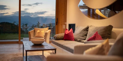 Hüttendorf - Parkplatz direkt an der Hütte - AURA CHALETS