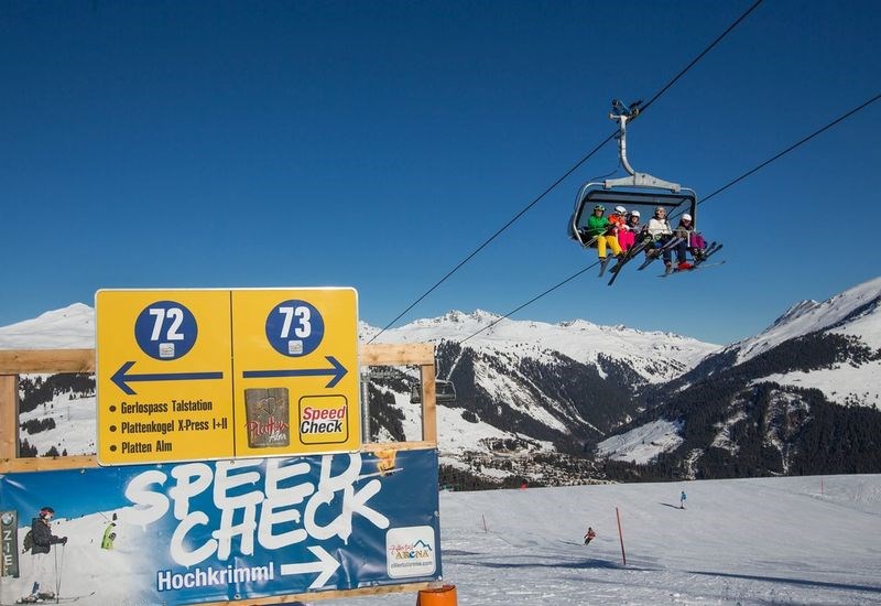 Chalet: Unser Skigebiet die Zillertalarena 
166 Schneesichere Pistenkilometer purer Spass  - Sam-Alm 