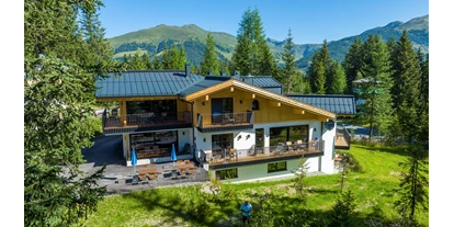Hüttendorf - Chaletgröße: 4 - 6 Personen - Pinzgau - Sommer auf der Sam-Alm www.Sam-Alm.com Buchungen Tel. 00498642228 Mail kontakt@hinterwirt.de oder direkt Online #urlaubaufderalm #almurlaub #zilltalarena #samalm #naturpur #ferienchalets #myzillertalarena #sommerindenbergen #gerlospass #ebikelife #hochkrimml #nationalparkhohetauern #krimmlerwasserfälle #krimml #hinterwirt #salzburgerland #tirol #tirolaustria #pinzgau - Sam-Alm