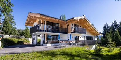 Hüttendorf - Chaletgröße: 4 - 6 Personen - Pinzgau - Sommer auf der Sam-Alm www.Sam-Alm.com Buchungen Tel. 00498642228 Mail kontakt@hinterwirt.de oder direkt Online #urlaubaufderalm #almurlaub #zilltalarena #samalm #naturpur #ferienchalets #myzillertalarena #sommerindenbergen #gerlospass #ebikelife #hochkrimml #nationalparkhohetauern #krimmlerwasserfälle #krimml #hinterwirt #salzburgerland #tirol #tirolaustria #pinzgau - Sam-Alm