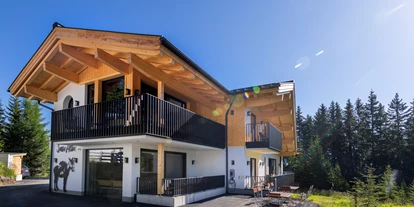 Hüttendorf - Chaletgröße: 4 - 6 Personen - Pinzgau - Sommer auf der Sam-Alm www.Sam-Alm.com Buchungen Tel. 00498642228 Mail kontakt@hinterwirt.de oder direkt Online #urlaubaufderalm #almurlaub #zilltalarena #samalm #naturpur #ferienchalets #myzillertalarena #sommerindenbergen #gerlospass #ebikelife #hochkrimml #nationalparkhohetauern #krimmlerwasserfälle #krimml #hinterwirt #salzburgerland #tirol #tirolaustria #pinzgau - Sam-Alm