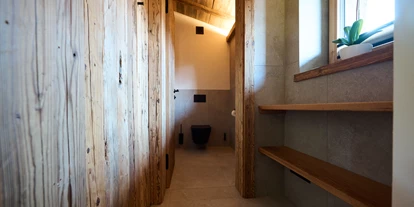 Hüttendorf - Parkplatz direkt an der Hütte - Separates WC - 5-Sterne Chalet Waldblick