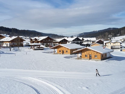 Hüttendorf - Hot Tub: beim Chalet - Winterlandschaft Bayerischer Wald - Wenighof Chalets