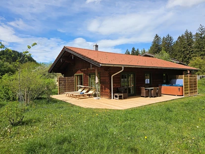 Hüttendorf - Whirlpool: beim Chalet - Chalet Rauschberg mit Terrasse - Chalets&Suiten Beim Waicher