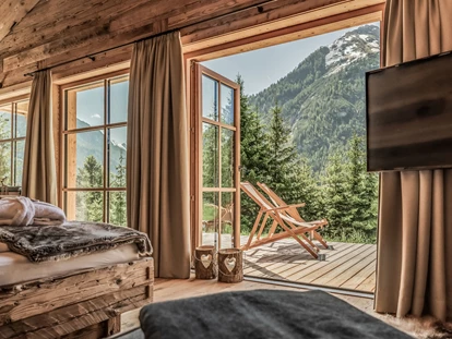 Hüttendorf - Schröcken - Bergblick aus dem Kuschel-Chalet im Sommer. - Benglerwald Berg Chaletdorf