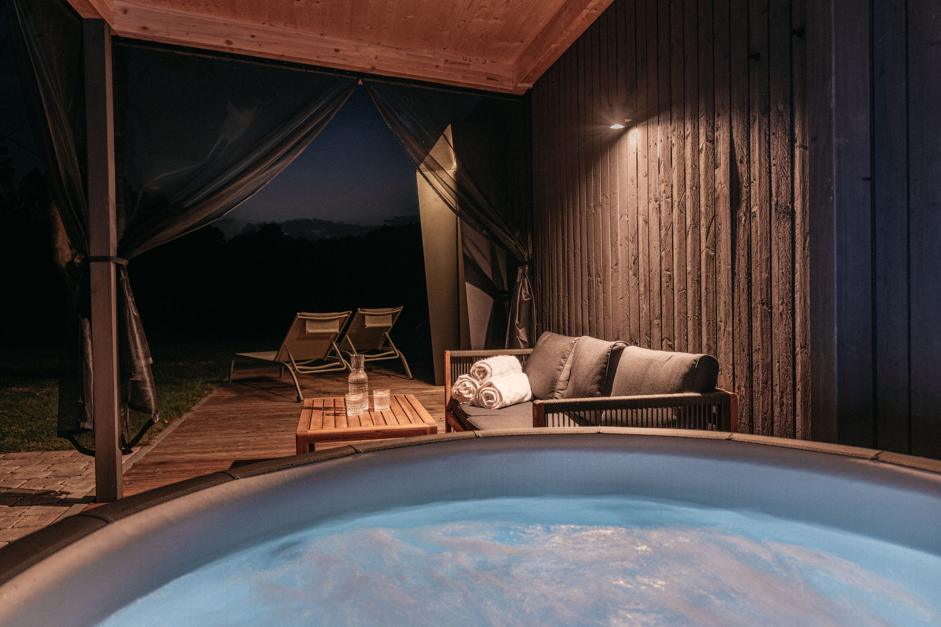 Chalet: Whirlpool - NaturResort Steinwald - Wellness | Entspannen