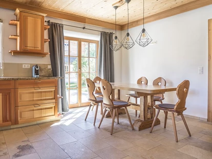 Hüttendorf - Parkplatz direkt an der Hütte - Pichl (Schladming) - Alpinest Feriendorf Lungau