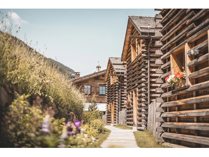 Hüttendorf - Schröcken - Unsere Spa-Chalets bieten Platz bis zu 6 Personen - Boutique Hotel und Chalets Bergwiesenglück