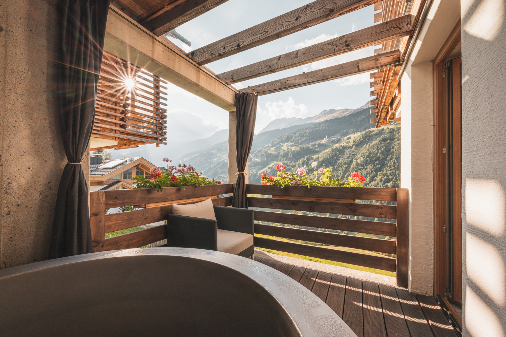 Chalet: Hot Tub - Boutique Hotel und Chalets Bergwiesenglück