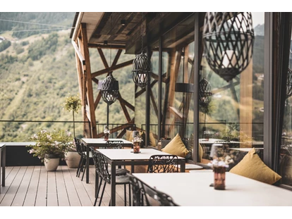 Hüttendorf - Schröcken - Sonneterrasse - Boutique Hotel und Chalets Bergwiesenglück