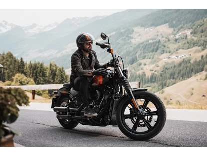 Hüttendorf - Schröcken - Hervorragender Ausgangspunkte für deine Motorradtouren - Boutique Hotel und Chalets Bergwiesenglück