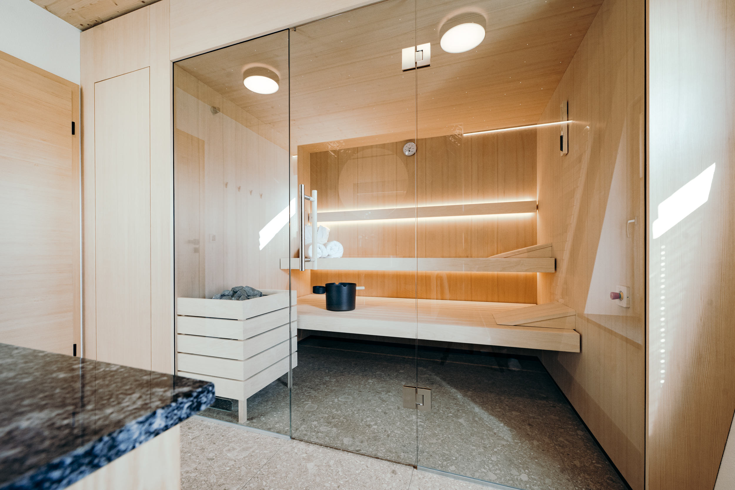 Hüttendorf - Schröcken - Sauna im Badezimmer Spatzennest - Lindenhof fewos & chalets