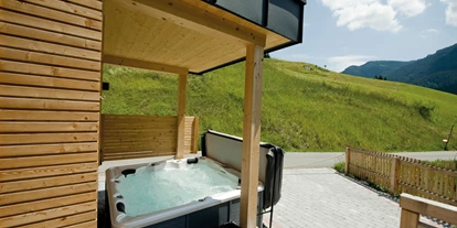 Hüttendorf - Chaletgröße: 4 - 6 Personen - Pinzgau - Chalet Glemmtal - Haus Schmittenblick Whirlpool - Chalet Glemmtal