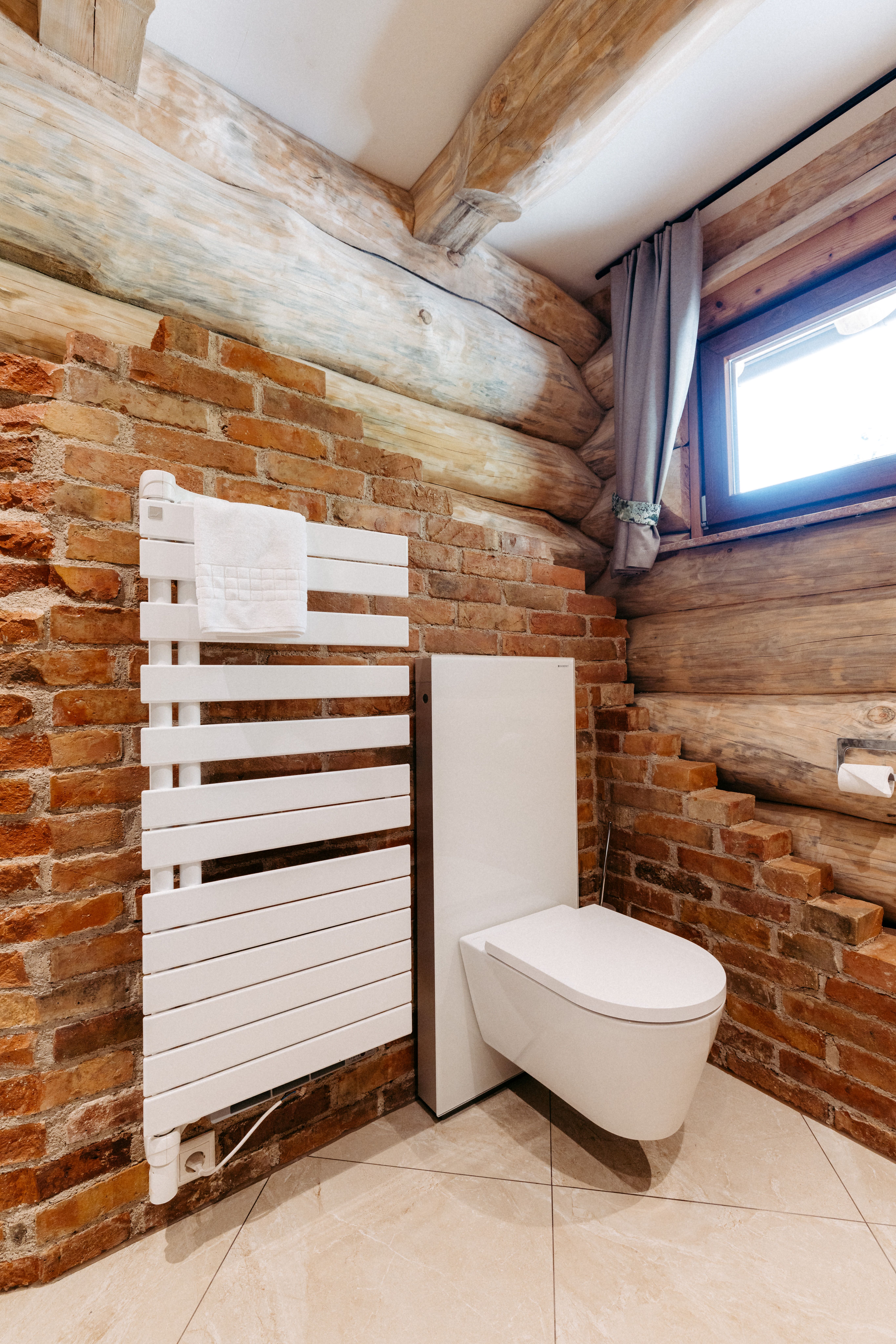 Chalet: Badezimmer Wildpark Lodge - Wildpark Lodges - Innen