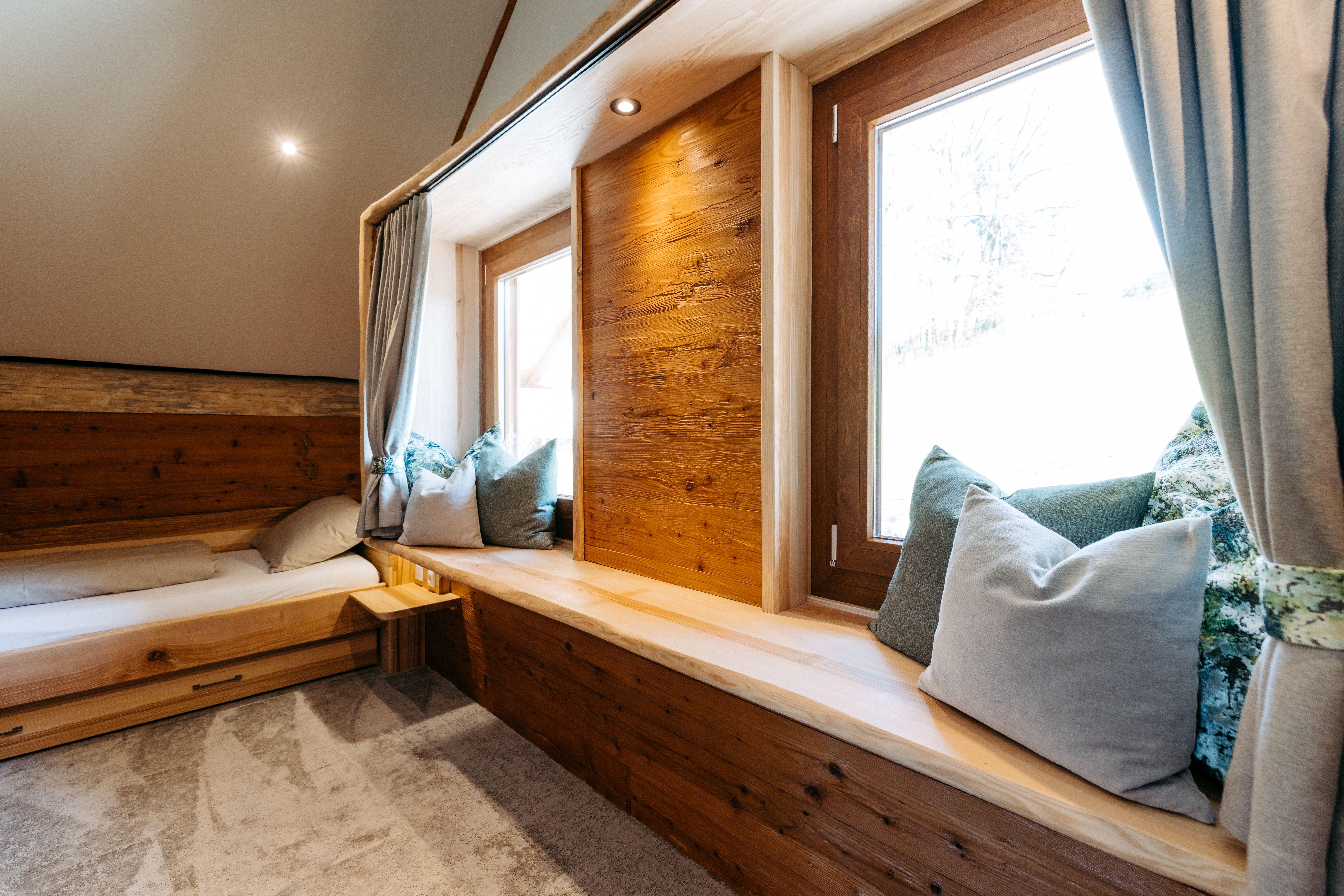 Chalet: Sitzfenster Kinderzimmer Wildpark Lodge - Wildpark Lodges - Innen