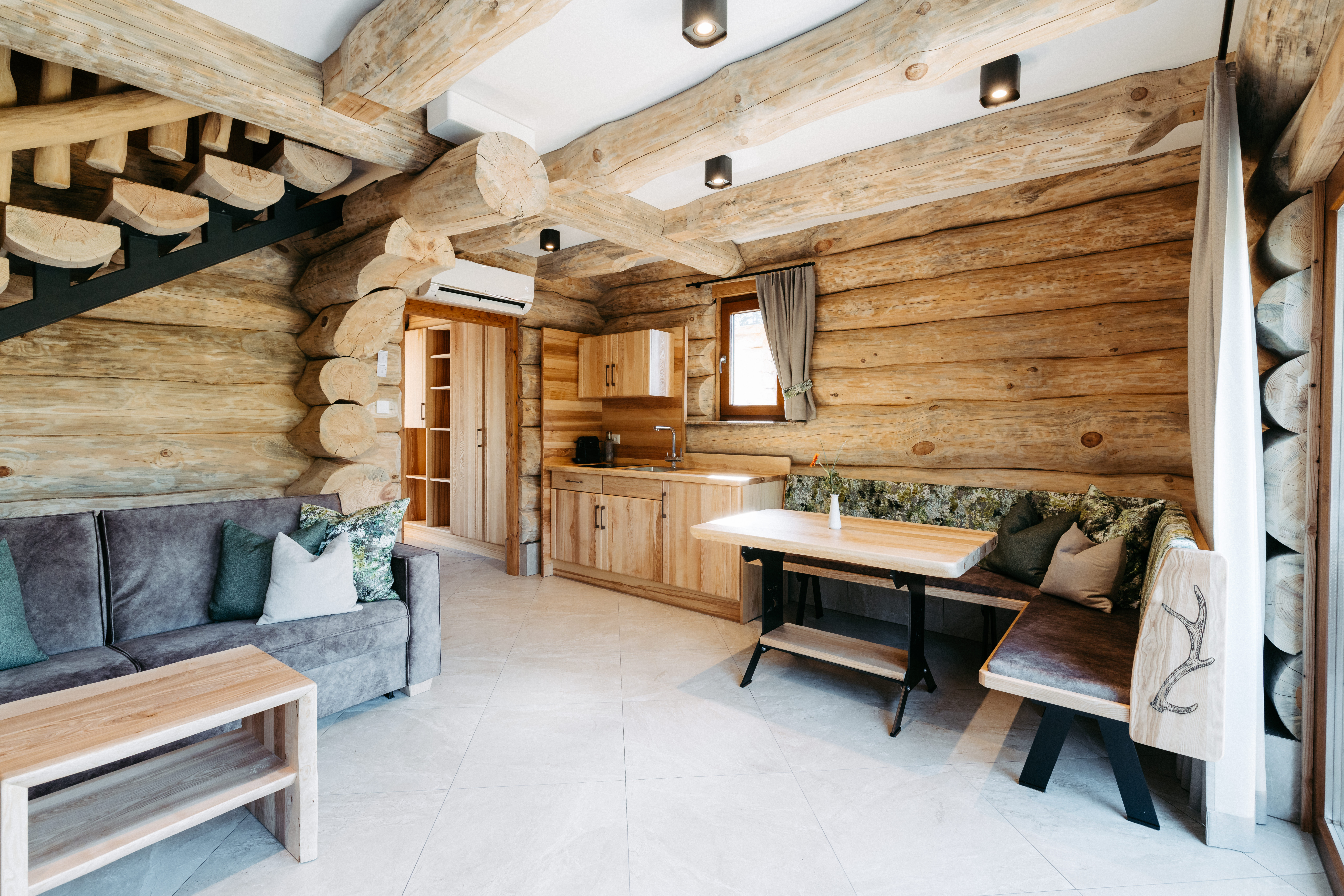 Chalet: Wohnzimmer Wildpark Lodge - Wildpark Lodges - Innen