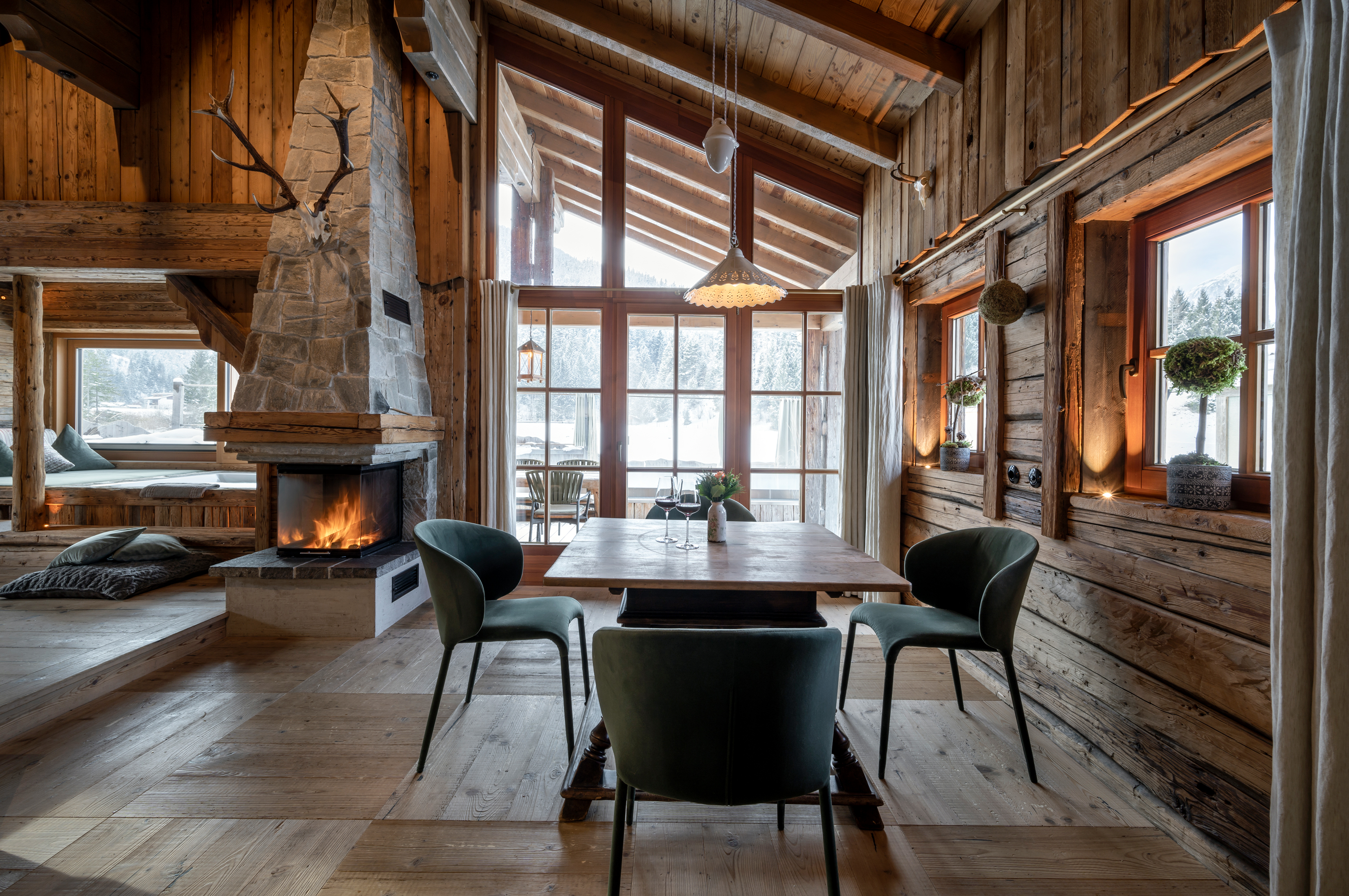 Chalet: LaPosch - Living Lands