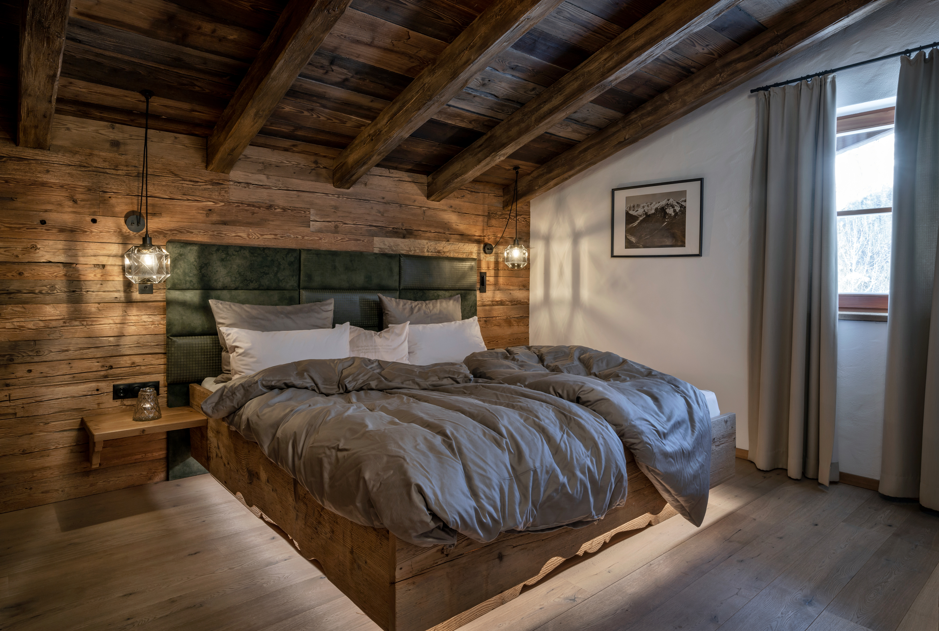 Chalet: LaPosch - Living Lands