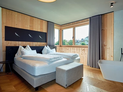 Hüttendorf - Pfunds - Zimmer Loft Lodge mit Badewanne - Cirna Gentle Luxury Lodges