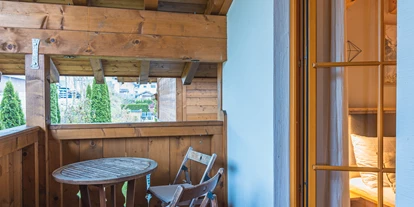 Hüttendorf - Chaletgröße: 4 - 6 Personen - Pinzgau - Balkon Berta & Cenzi - Dorfchalets Kaprun