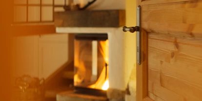 Hüttendorf - PLZ 38871 (Deutschland) - Alle Chalets sind mit einem gemauerten Kamin ausgestattet. - Chalets zum Ilsetal