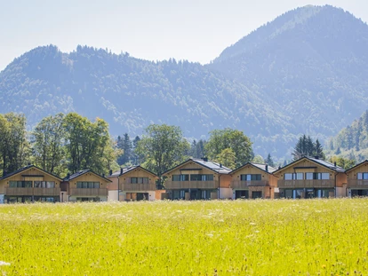 Hüttendorf - Chaletgröße: 8 - 10 Personen - Die Chalets & Zuahäuser im DAS Hintersee**** im Salzburger Salzkammergut - DAS Hintersee****