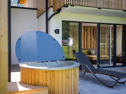 Hüttendorf - Chaletgröße: 8 - 10 Personen - Hot Tube auf der Terrasse mit weichen Perlwasser für eine schöne Haut - DAS Hintersee****