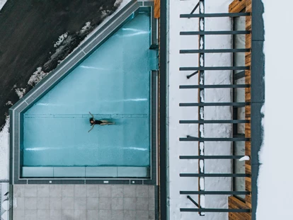 Hüttendorf - Pfunds - Chalets & Aparthotel Grünwald Resort Sölden mit Pool an der Piste