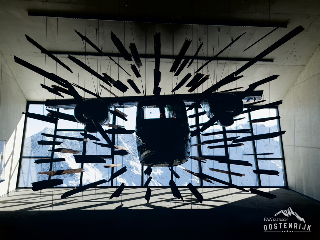 Chalets & Aparthotel Grünwald Resort Sölden mit Pool an der Piste Ausflugsziele 007 Elements