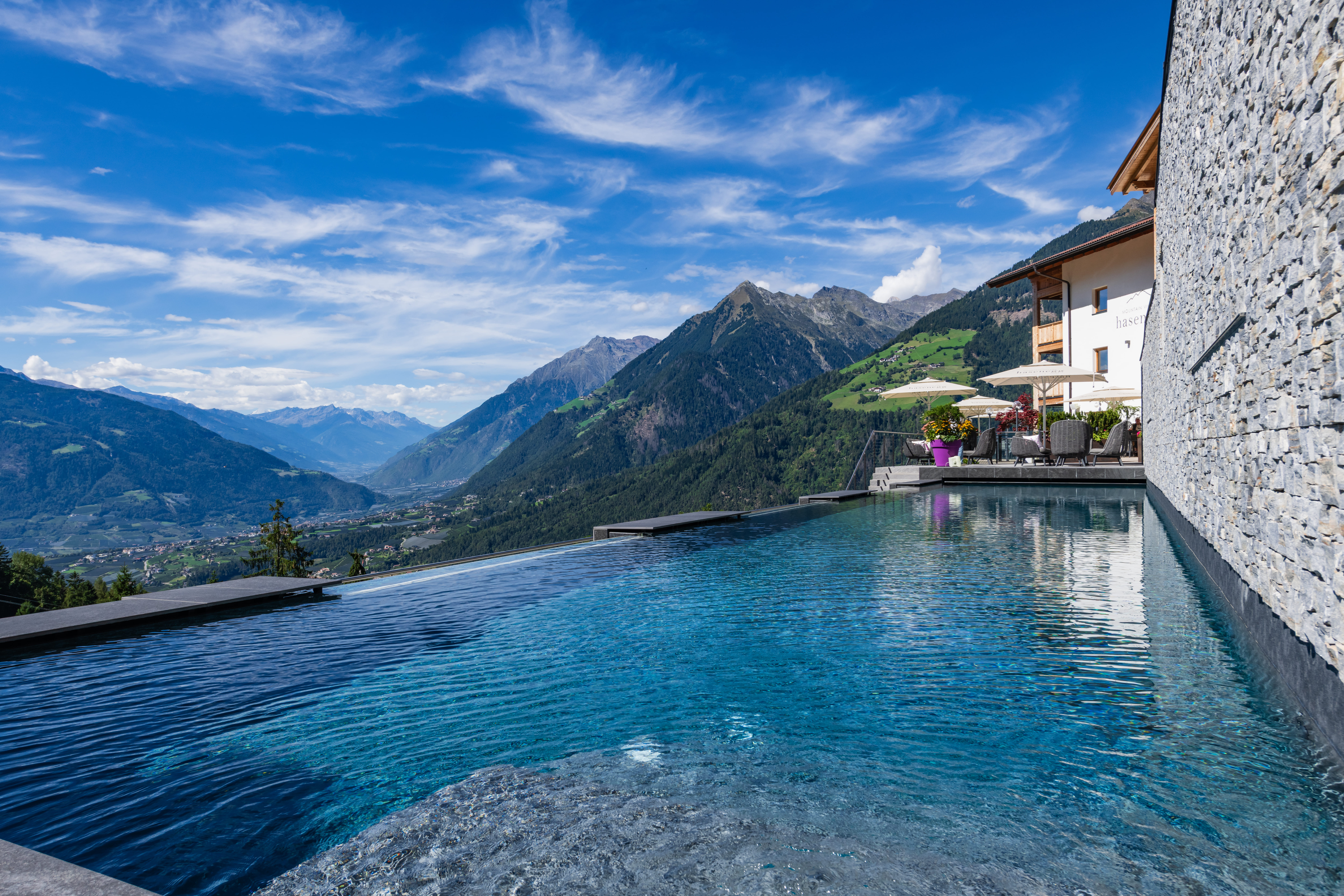Hüttendorf - Massagen: im Chalet - Infinity Pool - MOUNTAIN VILLAGE HASENEGG