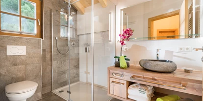 Hüttendorf - Pfunds - Badezimmer - Wellness Hüttendorf Wiese
