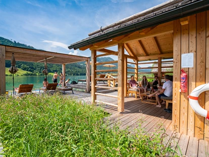Hüttendorf - Chaletgröße: 8 - 10 Personen - Badesteg mit Badehaus. Unter sich sein. - Im Franzerl am Weissensee