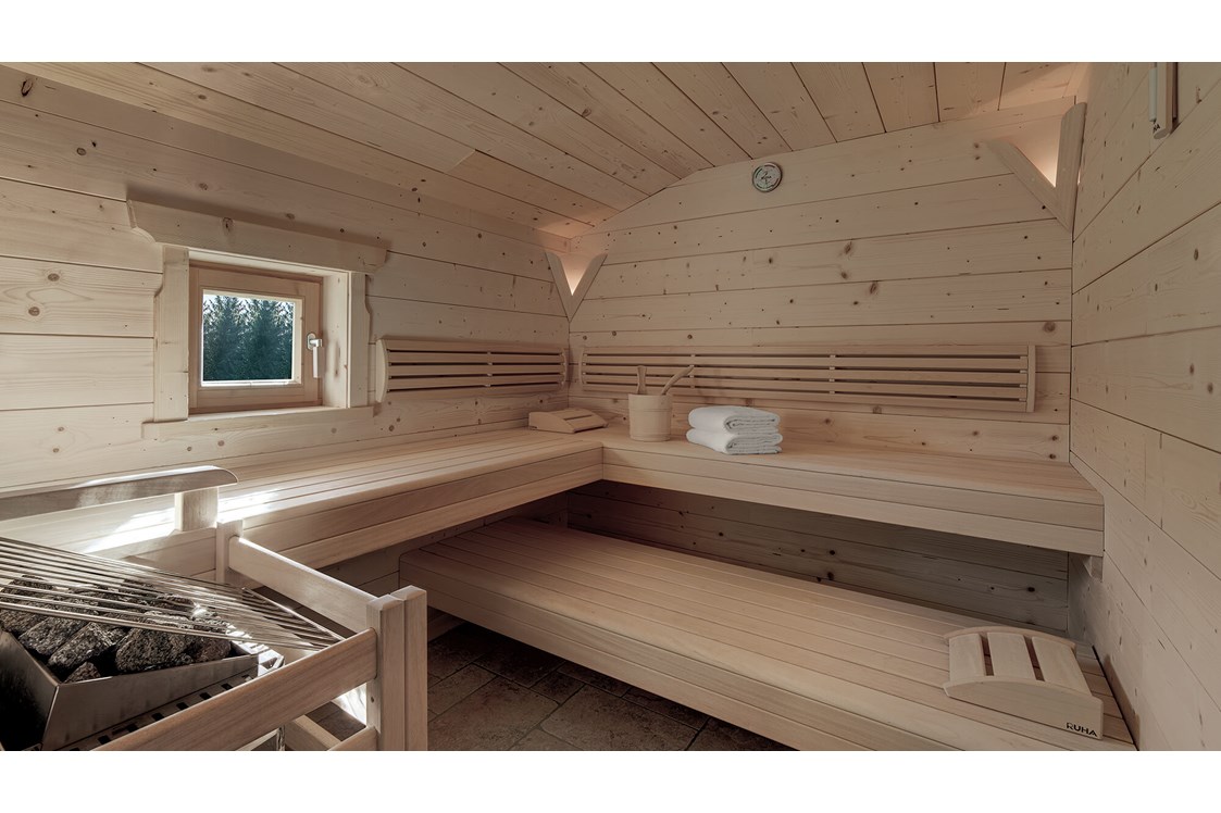Chalet: INNs HOLZ Chalet Sauna des Private Spas im Chalet - INNs HOLZ Chaletdorf