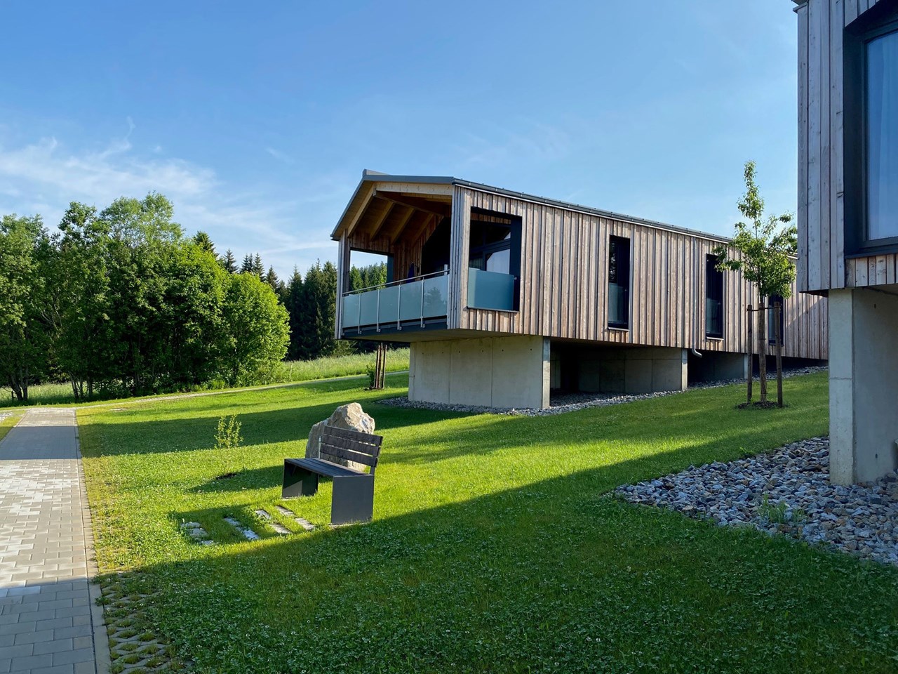 Waidlerland Feriendorf Hütten im Detail Erde