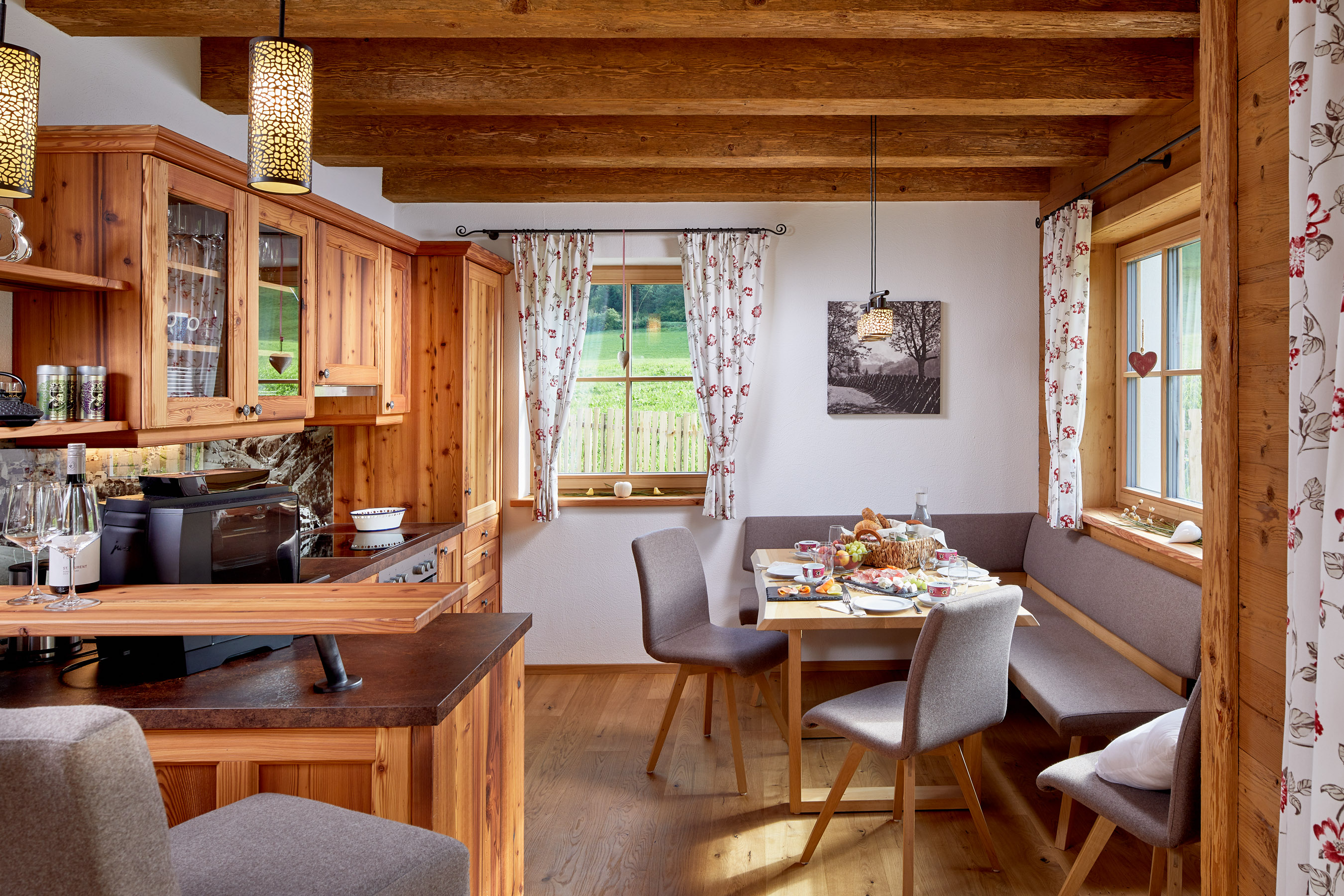 Lehenriedl Chalets Hütten im Detail Chalet Alpenrose