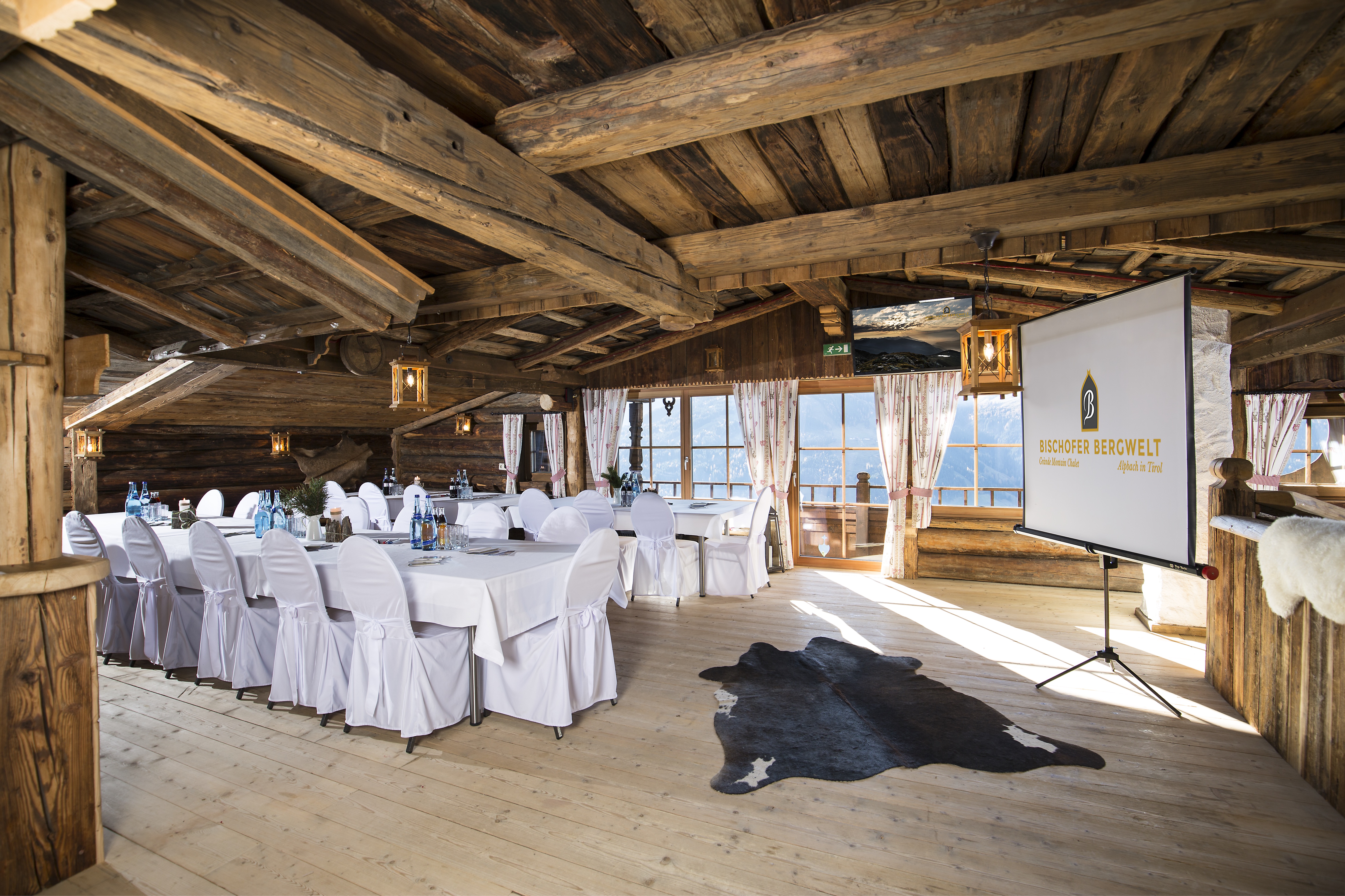 Chalet: Der Seminarraum mit Equipment - Luxus Chalet Bischofer-Bergwelt