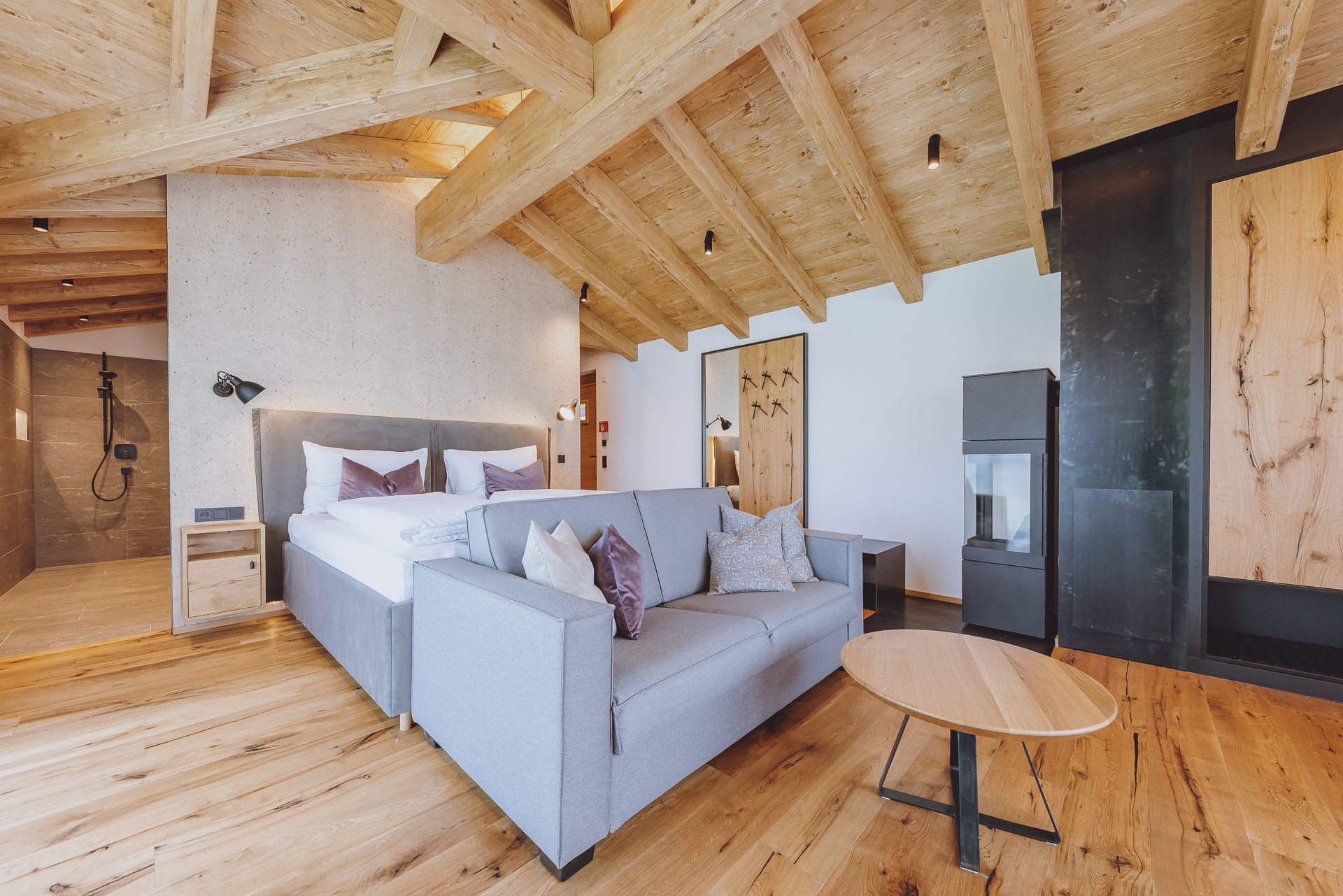 Bergdorf Hotel Zaglgut Ski In & Ski Out Hütten im Detail Panorama Superior Chalet