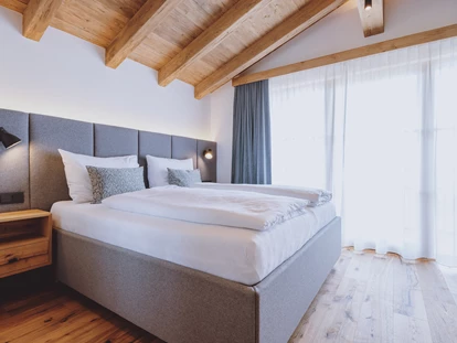Hüttendorf - Chaletgröße: 4 - 6 Personen - Pinzgau - Schlafzimmer Chalets - Bergdorf Hotel Zaglgut Ski In & Ski Out