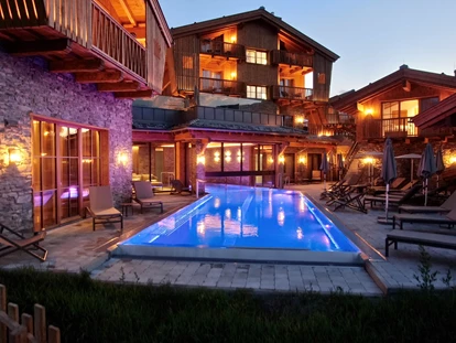 Hüttendorf - Chaletgröße: 4 - 6 Personen - Pinzgau - Unsere Infinitypool - Bergdorf Hotel Zaglgut Ski In & Ski Out