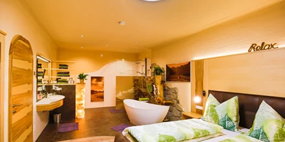 Hüttendorf - Schwerpunkt: Badeurlaub - Chalets im Hobbit-Style - Erdhäuser und Suiten im Hobbit-Style