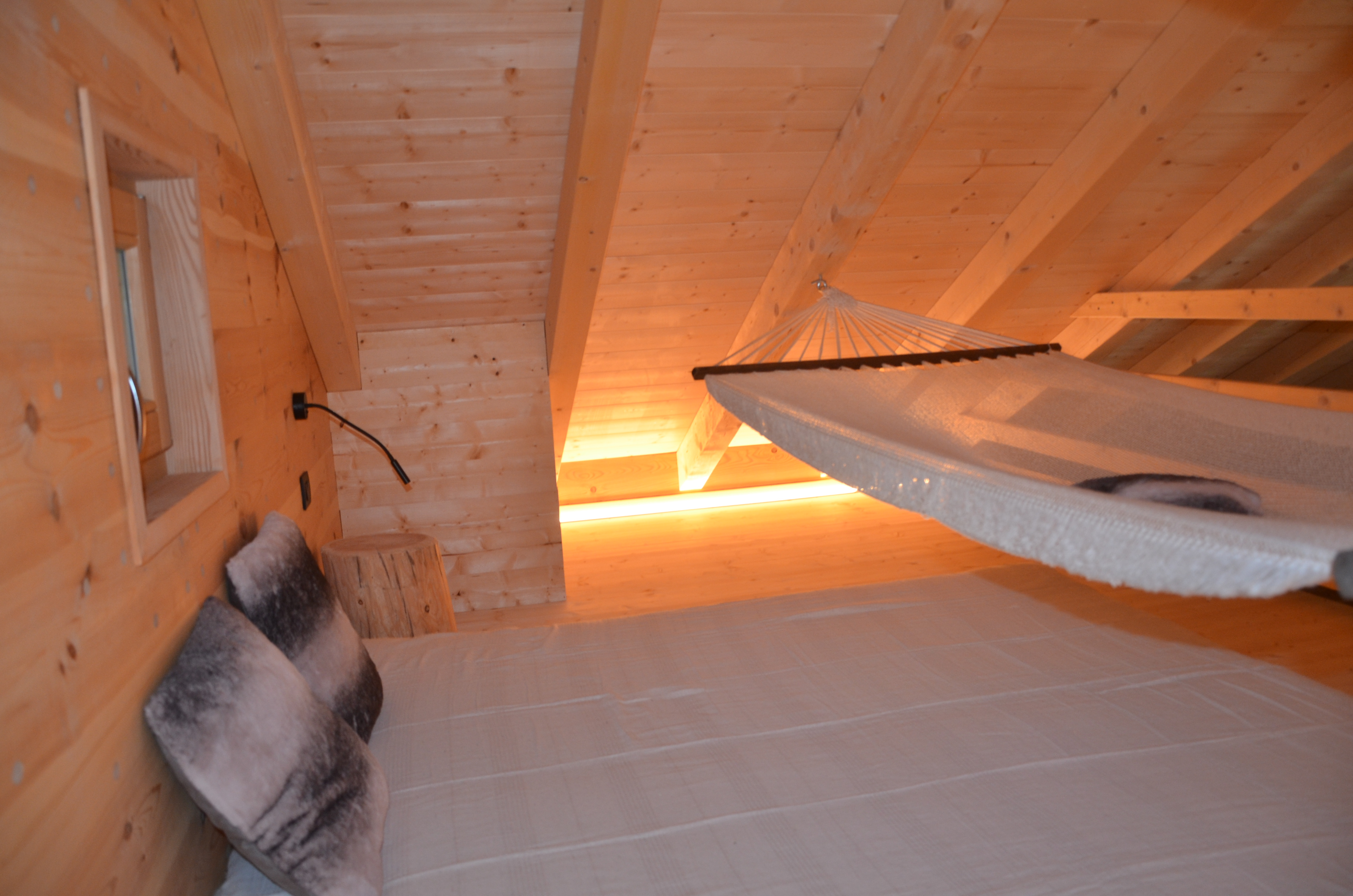 Chalet: Dachgalerie - Naturchalet - Innen