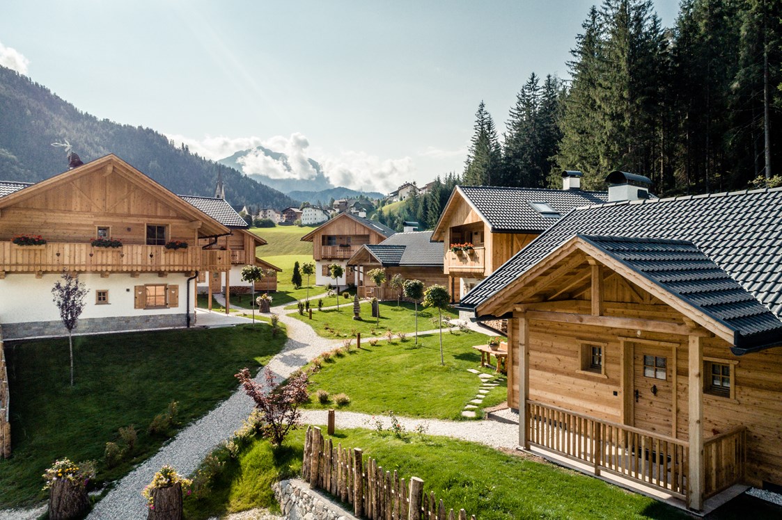 Chalet: Unsere Chalets im Sommer - Pradel Dolomites