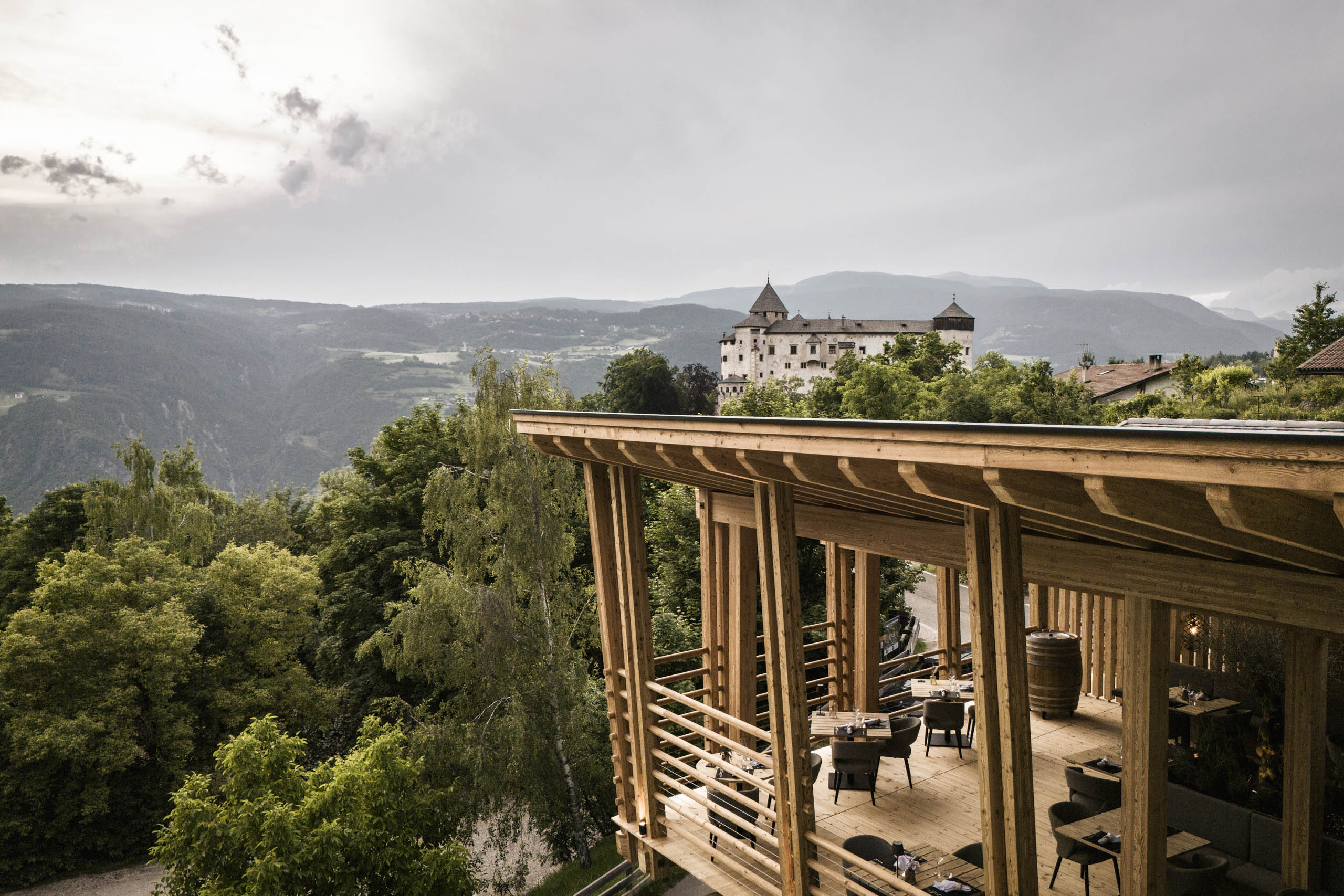 Hüttendorf - Schwerpunkt: Wanderurlaub - Enneberg - Presulis Hideaway Apartments & Restaurant